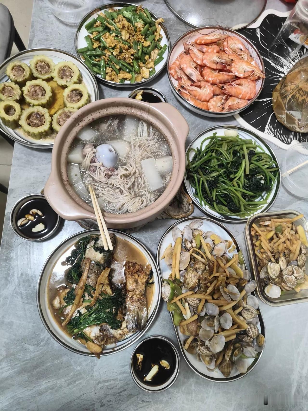 下辈子不当爹妈，当条狗吧！当条狗比这舒服！

怎么都没有想到我跟老伴俩个人晚年如