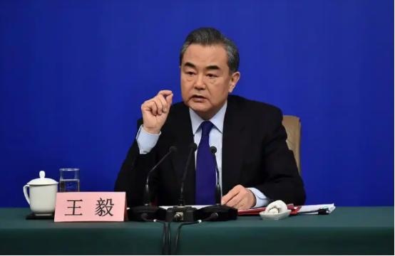 礼数周全的岁月已经翻篇，王毅外长用最短的句子写下最重的政治判决：台湾的称谓，只剩
