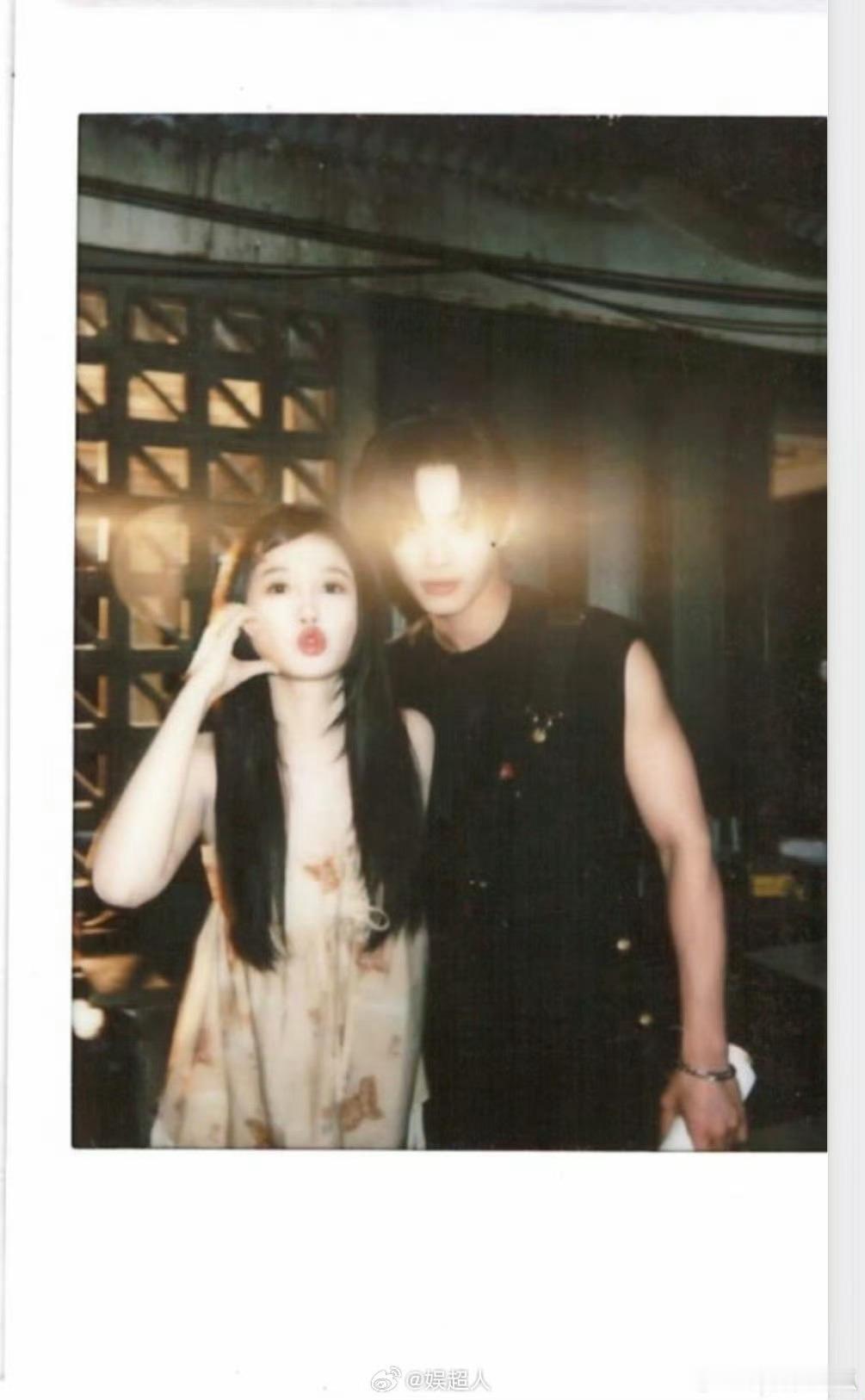 虞书欣何与双人拍立得哥妹萌萌 