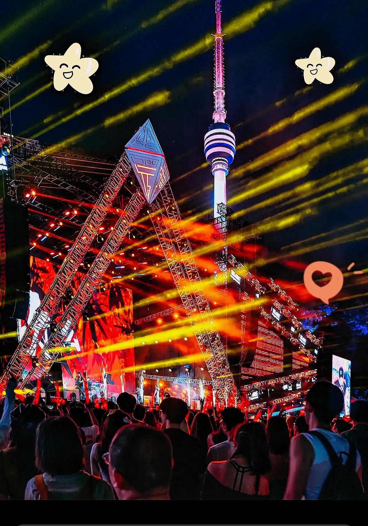 一位社会观察人员说:
“很多单位其实早已经烂透了，他们就是在玩人。什么叫做玩人？