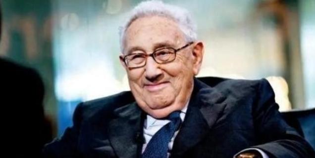 一旦中美开战，美军将全面轰炸中国？基辛格早就发出过警告：“美国盟友再多也没有用，