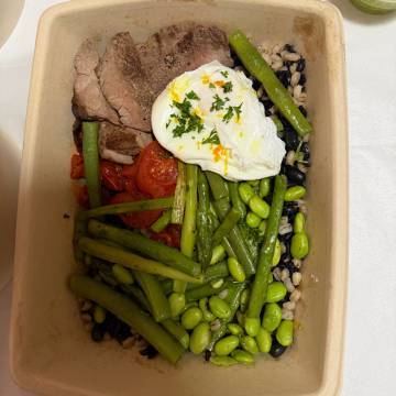 范丞丞健身打卡第九天第九天健身打卡，范丞丞持续保持好状态。日复一日的训练没有白费