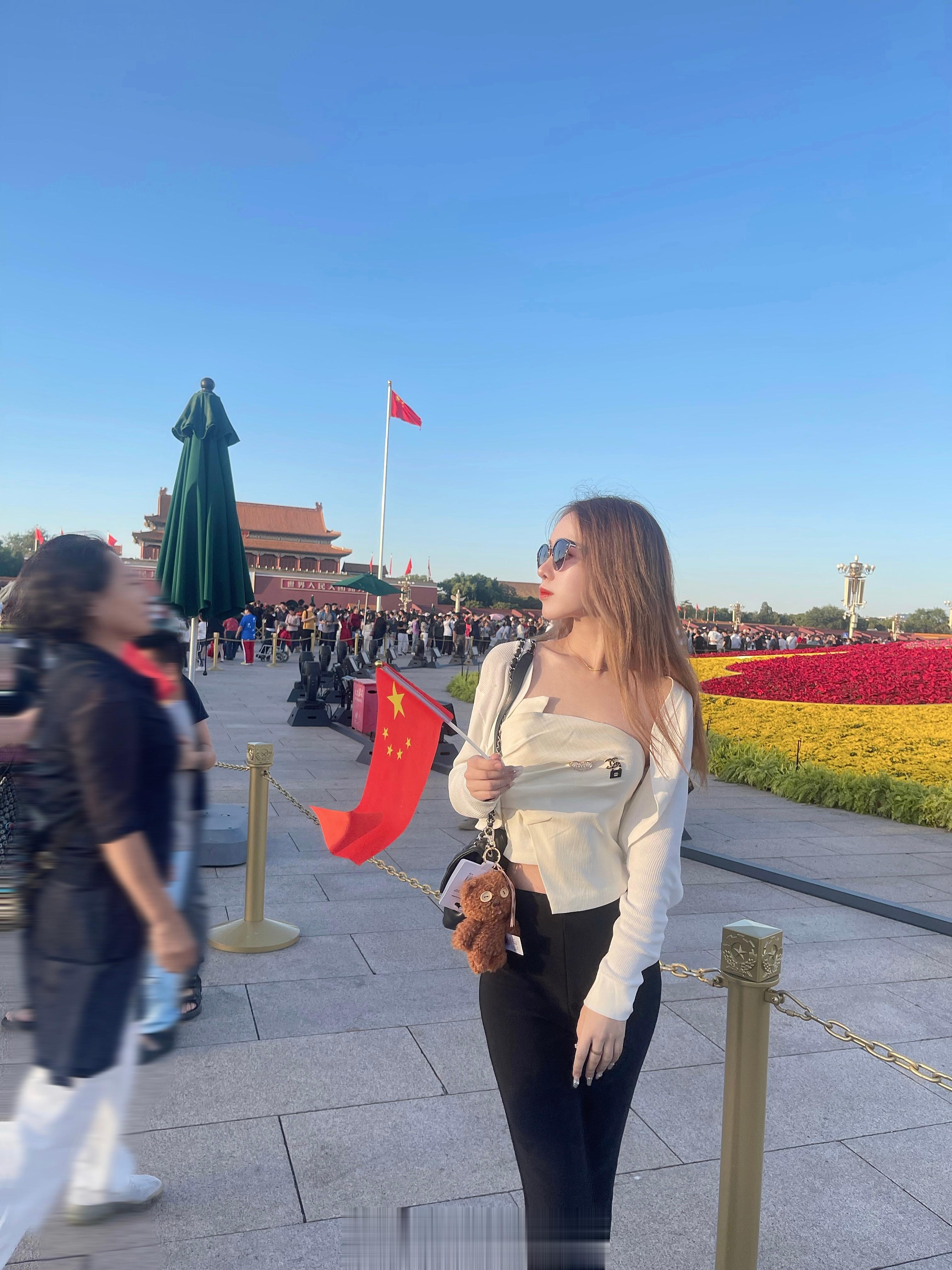 ：𝐻𝑜𝑙𝑖𝑑𝑎𝑦🇨🇳愿祖国繁荣昌盛#祝祖国繁荣昌盛##祖国繁荣