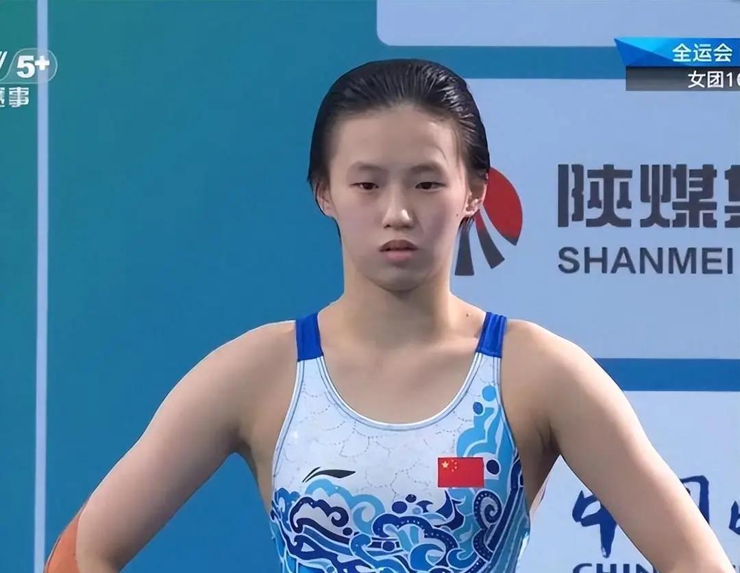 10亿次讨论，和8.2%的收视率之间，隔着一整个喧哗的时代。
2004年，郭晶晶