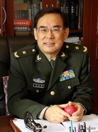 高长青（1960—2019），内蒙古包头人，中国工程院院士、少将军衔，解放军总医