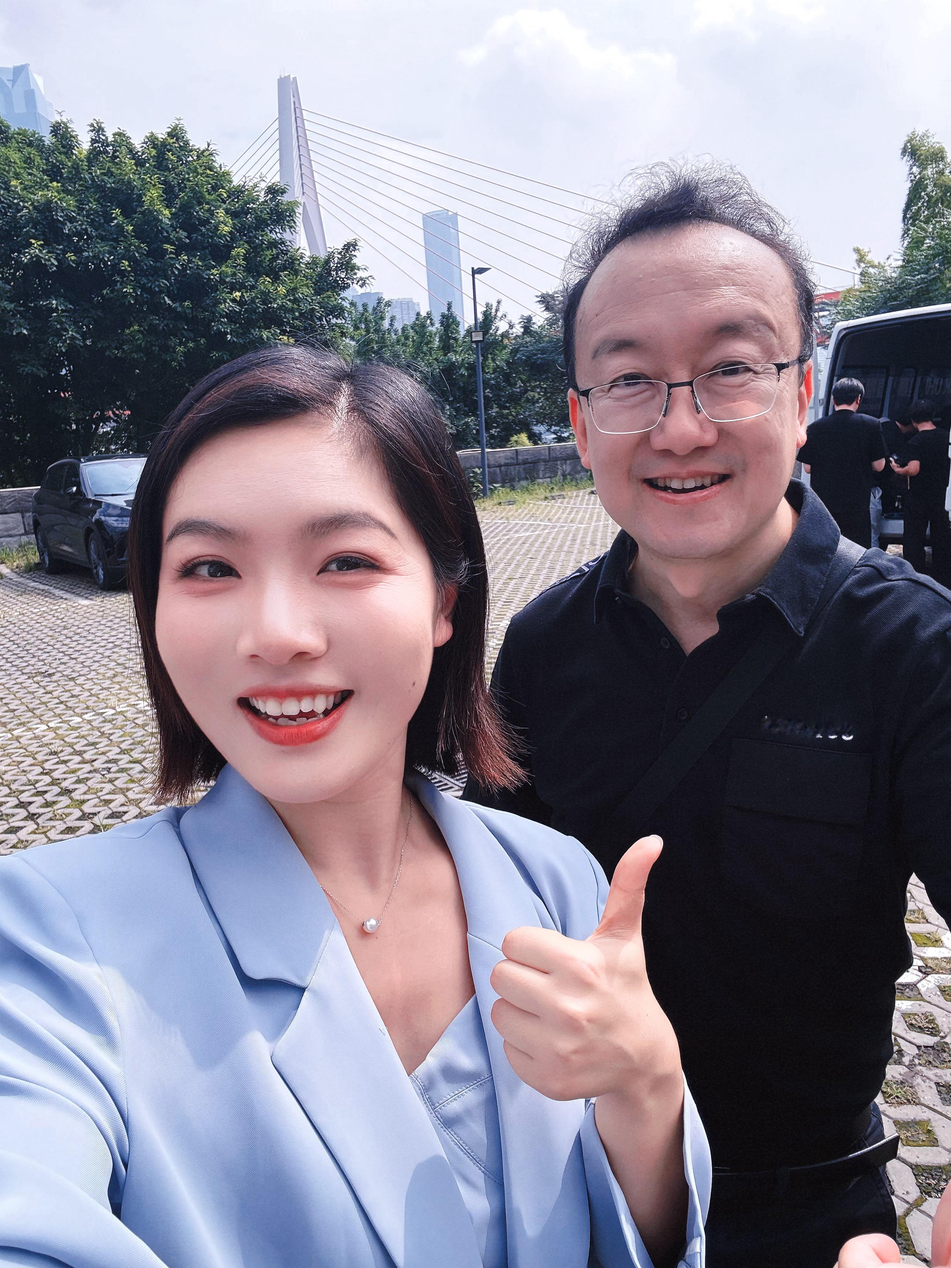 今天是有史以来跑重庆路段最刺激的一次！[馋嘴]见证领克900的智驾升级成果，索尔