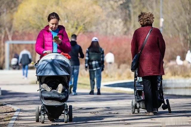 俄罗斯的总出生率从一年前的1.4降至2025年的1.374。2025年将有117