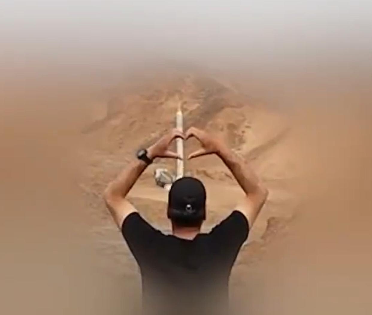 伊朗的反击，越来越从容了。

不仅仅是军事方面从容，伊朗人的心态也从容了。

估