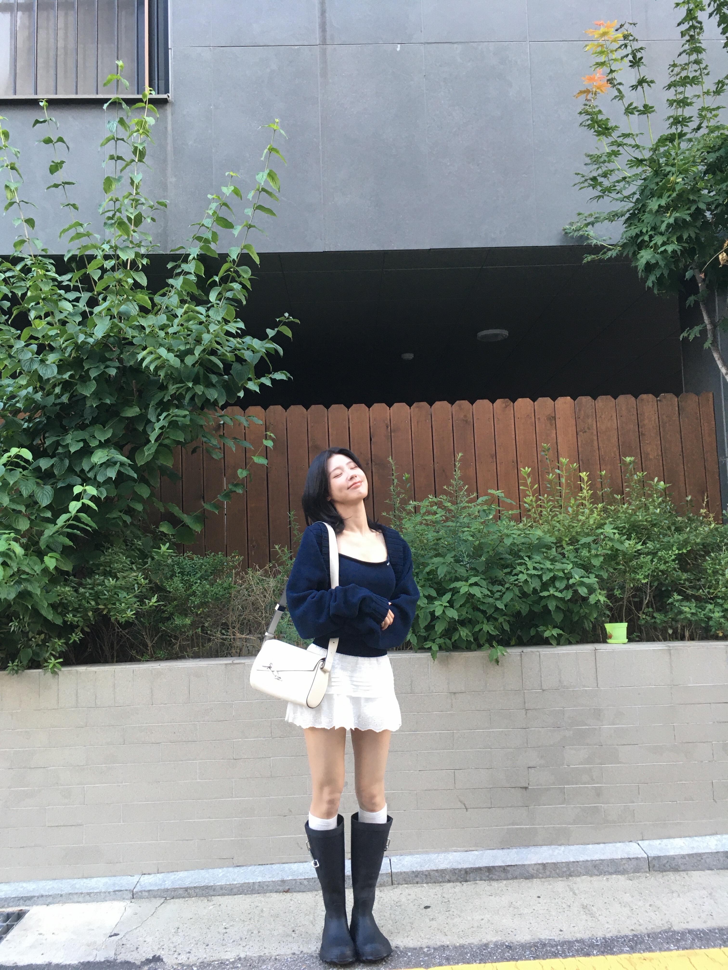 门面主唱赵美延 很美呀 