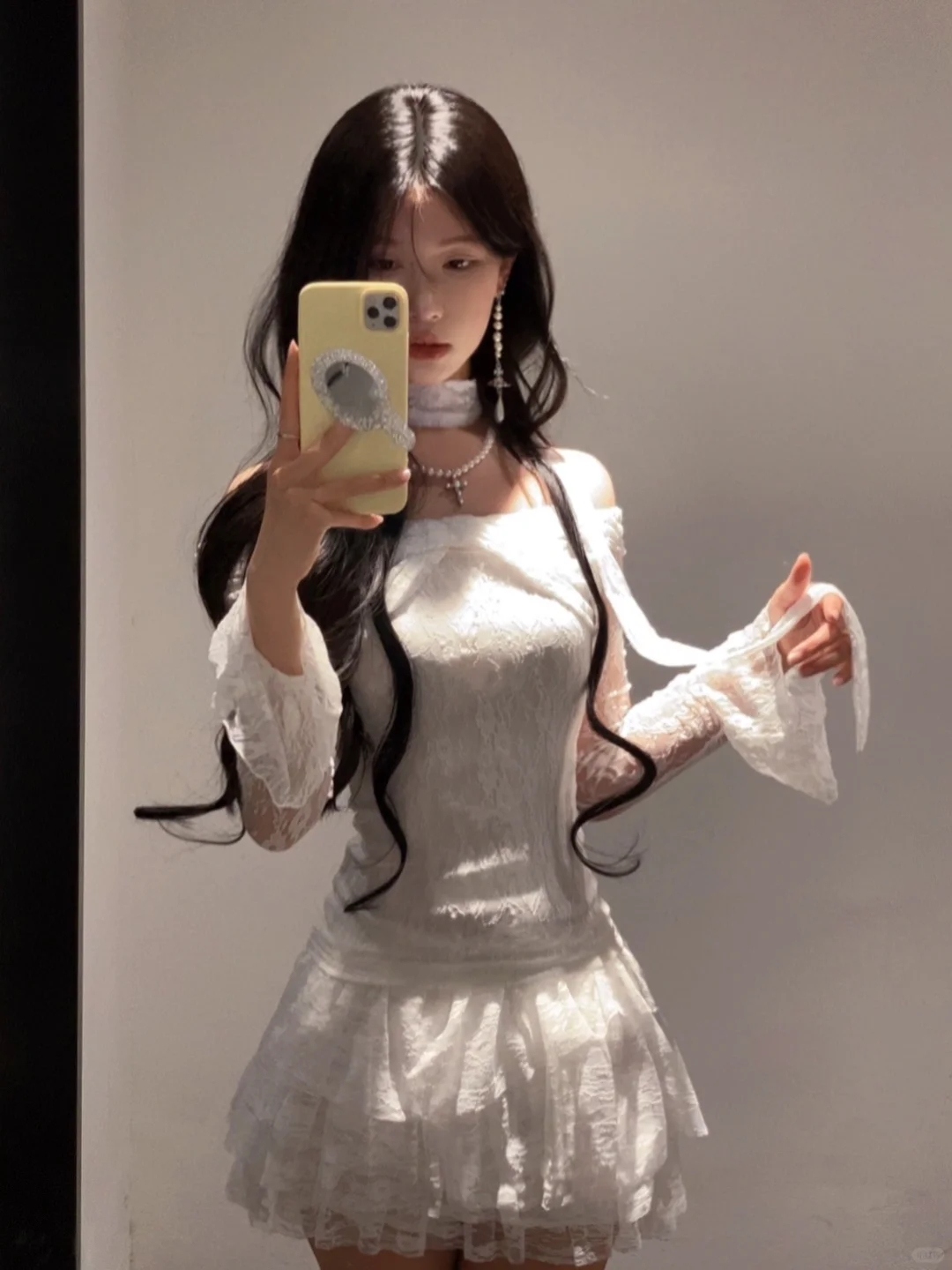 𝒜𝓁𝓁 𝓌𝒽𝒾𝓉ℯ ‧₊˚ ✞