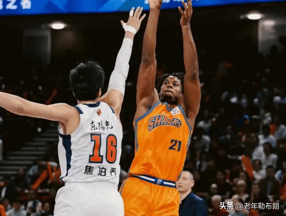 赛季四杀广东！本赛季双方四次交手，上海净胜广东75分

3月23日消息，CBA常