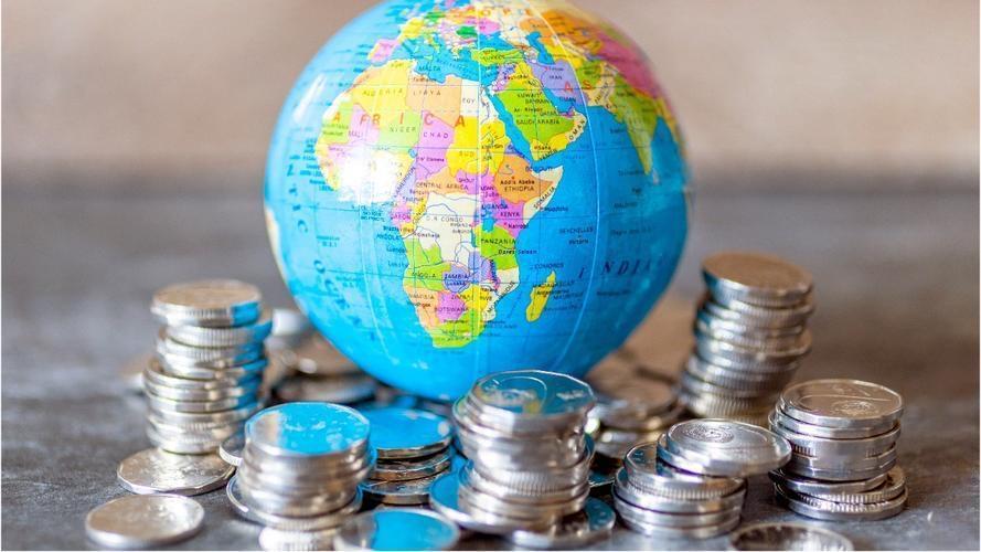 全球货币秩序已进入一个一生仅见的、根本性重构阶段，普通人怎办

全球货币秩序已进