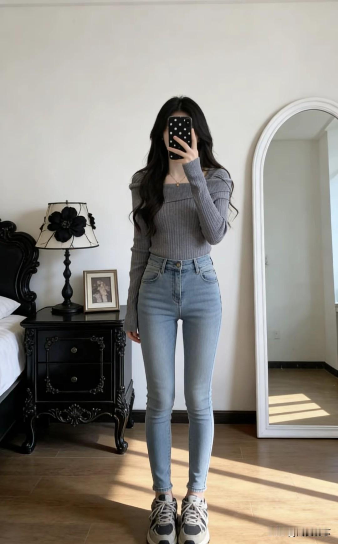 简约风穿搭，灰色毛衣+牛仔裤，轻松自在！