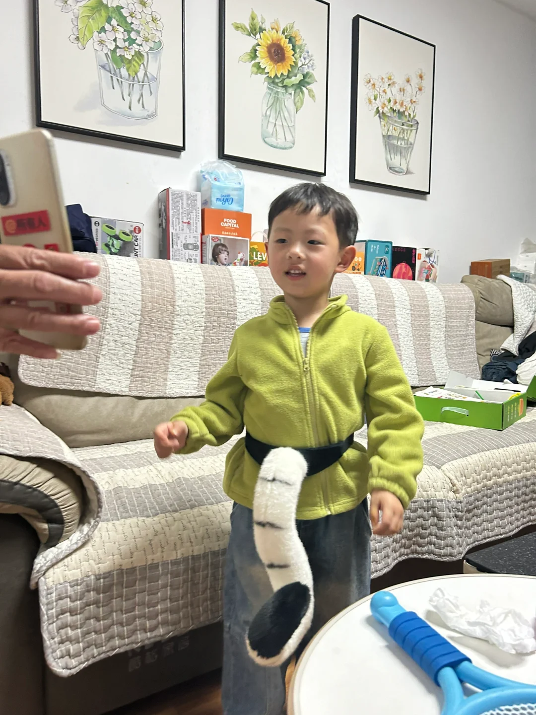 救命！这是谁家的调皮小孩啊