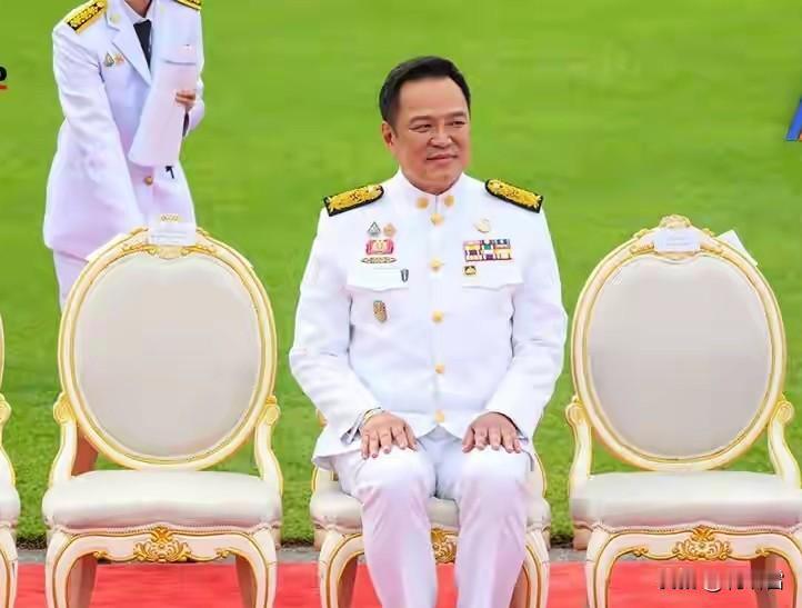 为泰党组阁组了个寂寞，泰国新一轮内阁五个副总理都来自于泰自豪党，副总理还把财政、