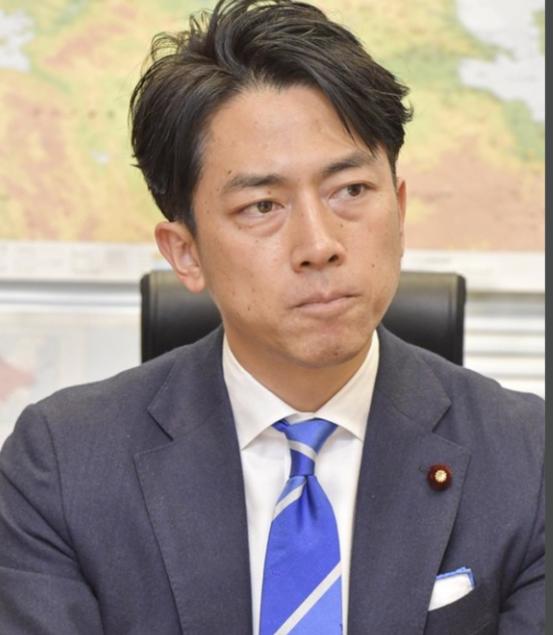 小泉进次郎干了一件“奇葩”的事情，昨天（12月17日），小泉进次郎把被“雷达照射