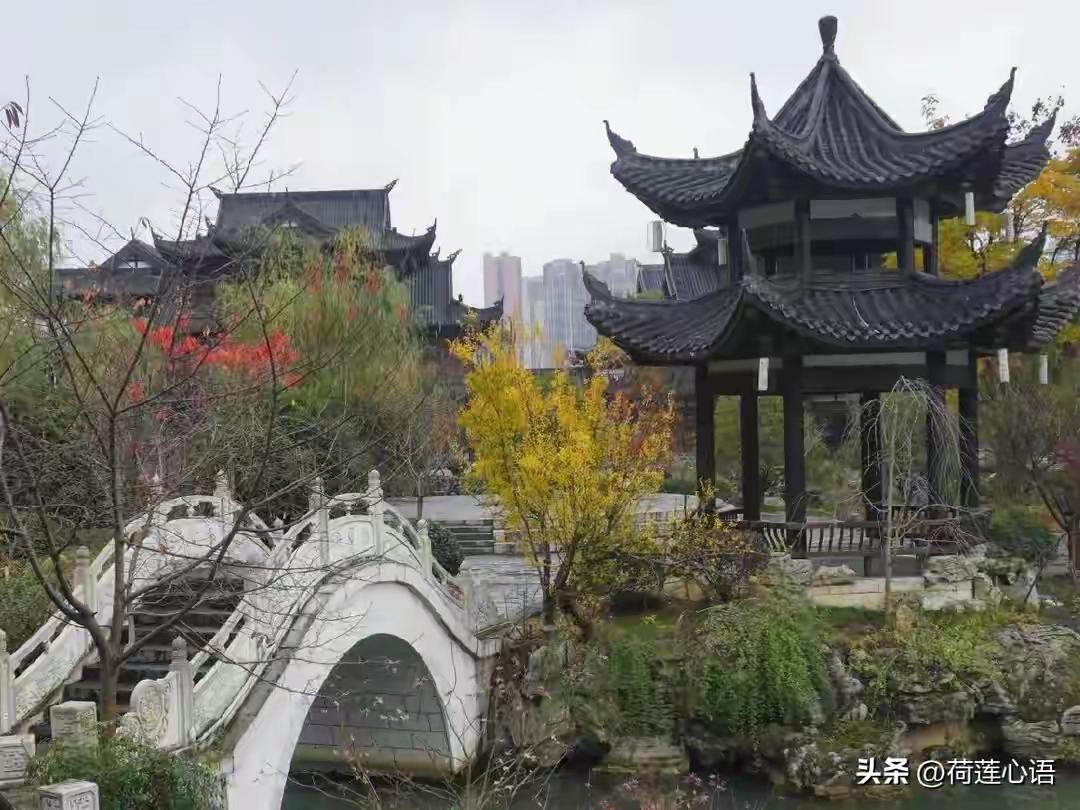 爱是信任，不是占有，是心心念念的彼此牵挂。最好的爱，是手中没有线，却依然紧紧相连