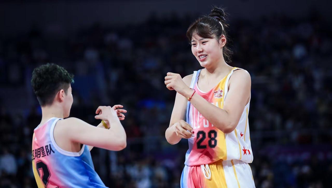李月汝在WNBA渐入佳境啊！👍

毫不夸张的说，WNBA2025赛季发展到目前