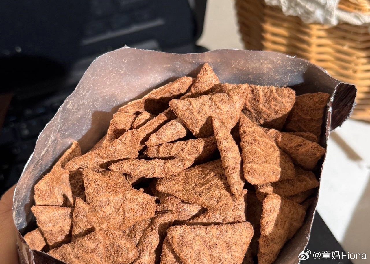 去商场转了一圈空手出来了今天不用做午饭了出去吃🍚真是不知道怎么回事我9号去医院