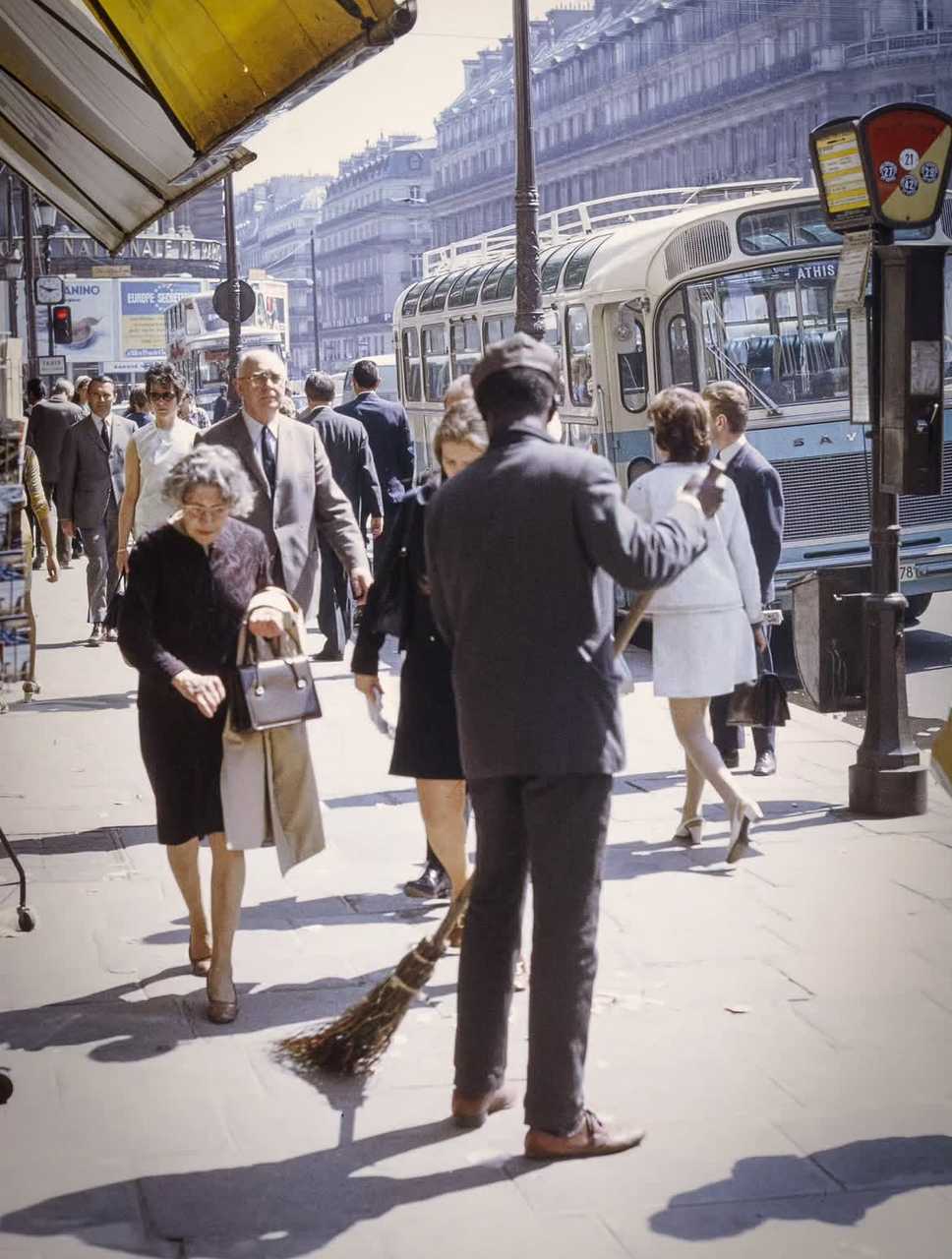 【来自投稿】1970年 巴黎街拍 