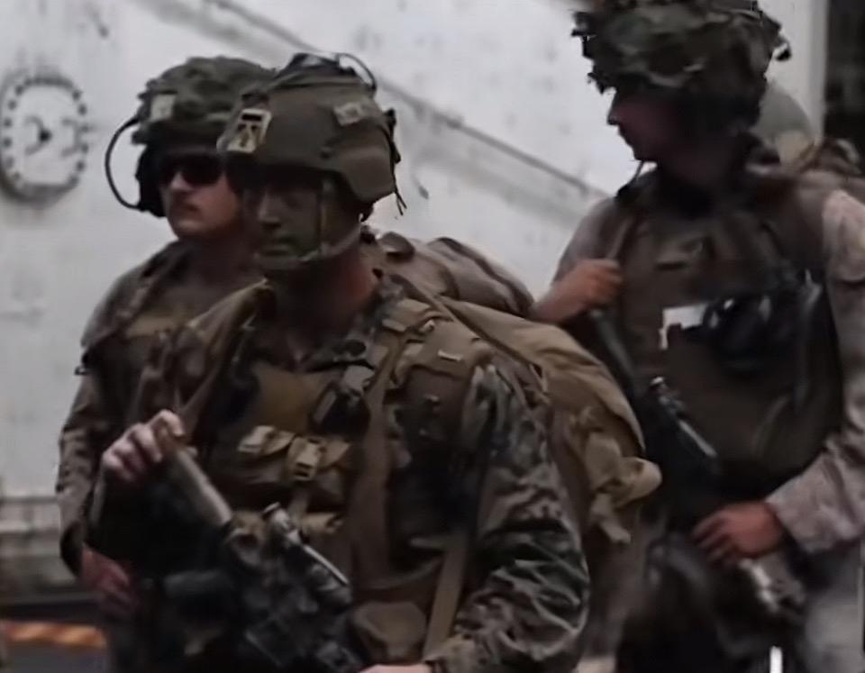 英勇的战士们，在战场上英勇前行！🏰👨‍🦳💪