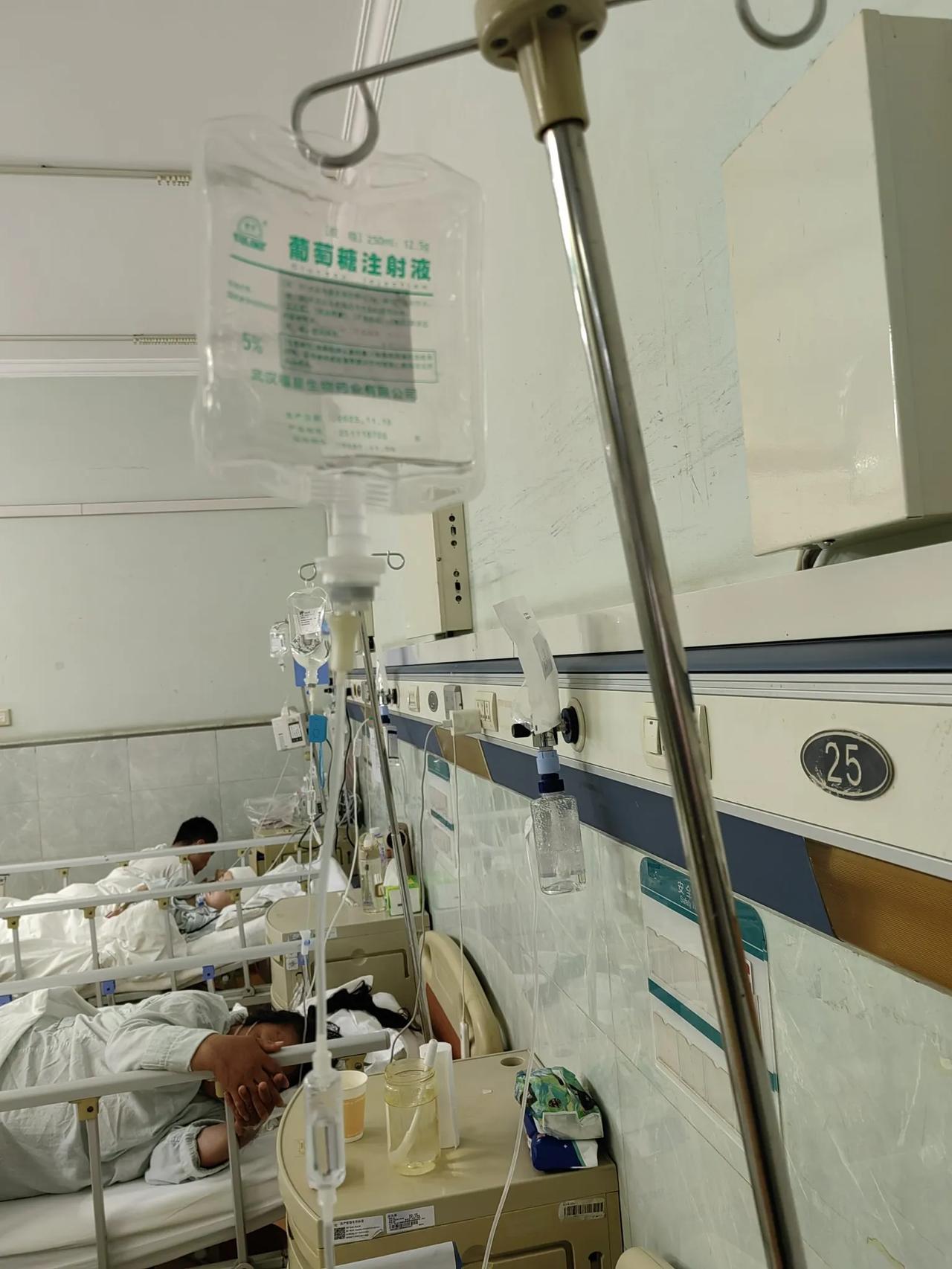 63岁婆婆在北京陪护儿媳，一顿饭没吃，血压直接掉到85，吓坏我了
 
今年63岁