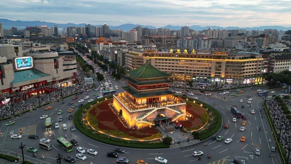 中西部外贸第一城，易主了。长期以来，中西部进出口第一大市，一直都是成都、重庆、郑