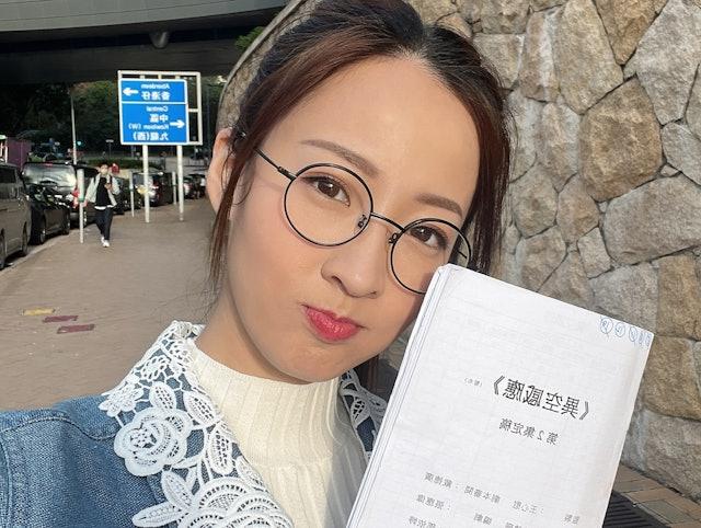 陈晓华细妹成功入屋，做足闲角8年兼职揸的士帮补追梦！
由陈家乐、陈晓华及阮浩棕主
