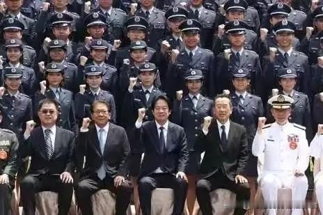 6月30日，赖桑在台军官学校的毕业活动上向台军官鼓吹所谓“两国互不隶属”的“新两