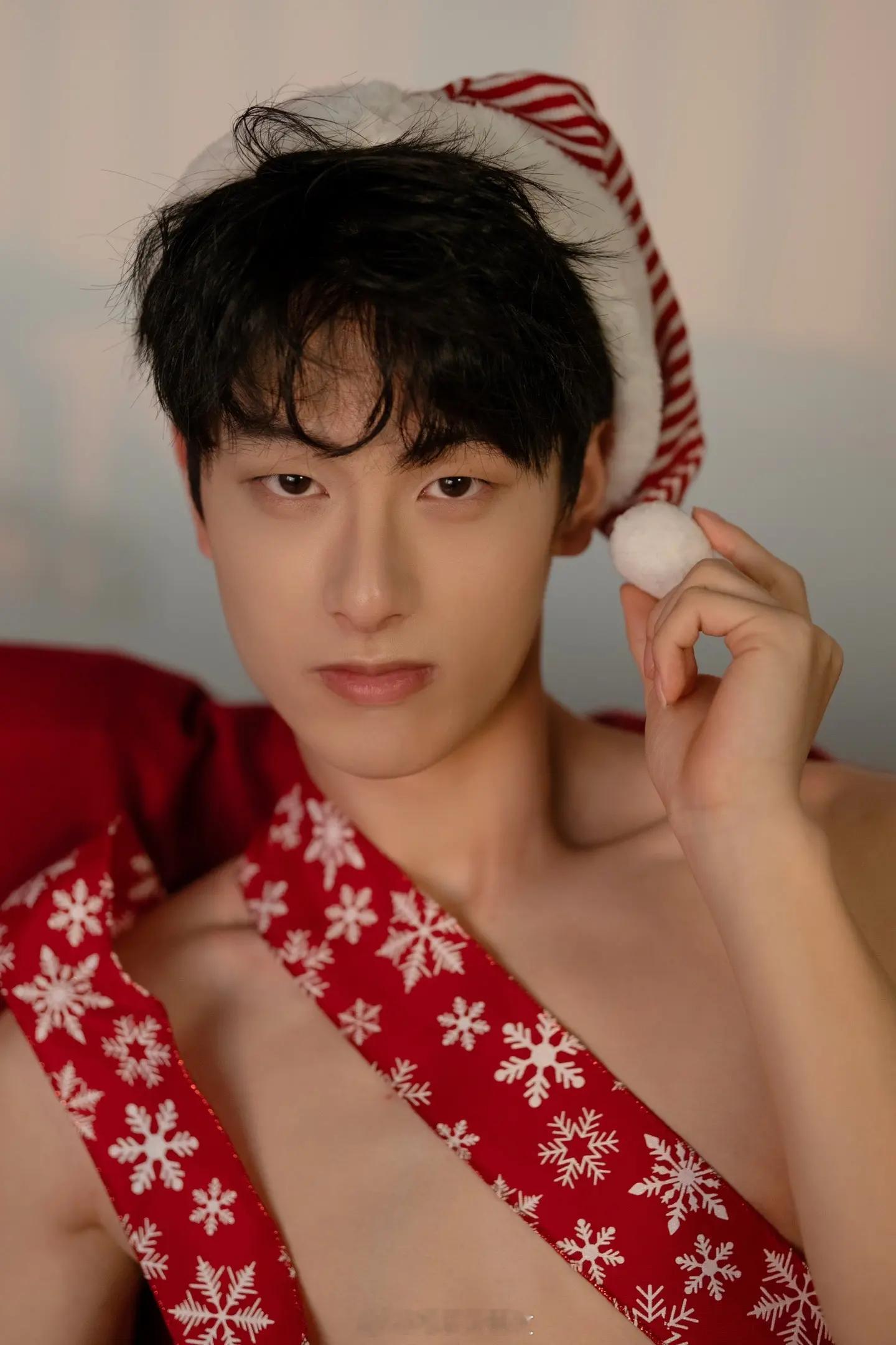 我想要这样的圣诞礼物[舔屏][舔屏][舔屏] 