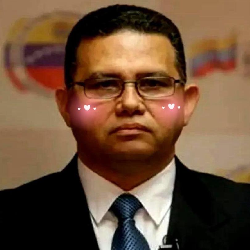 直升机低空突袭背后，藏着多少不为人知的暗棋

马杜罗总统的卫队司令，叫哈维尔·塔