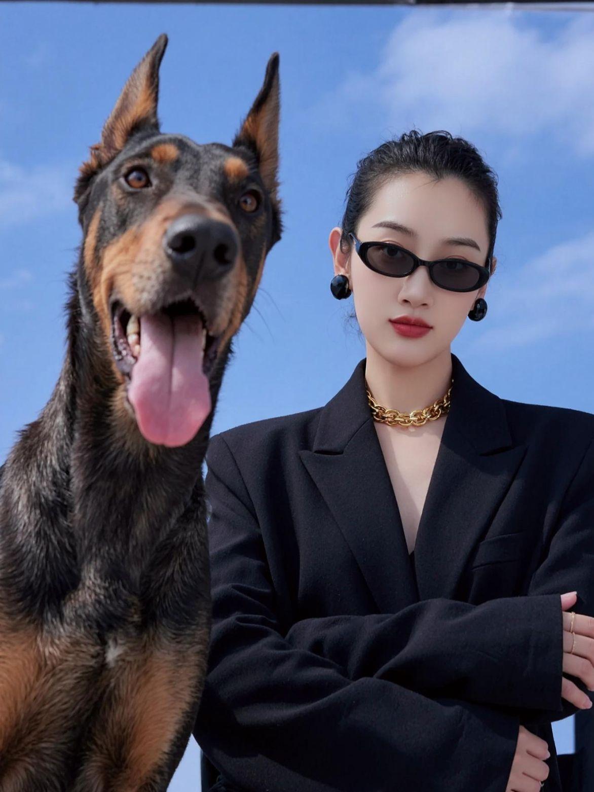 AI都市冷感照 抖音ai创作 抖音玩法合伙人计划。