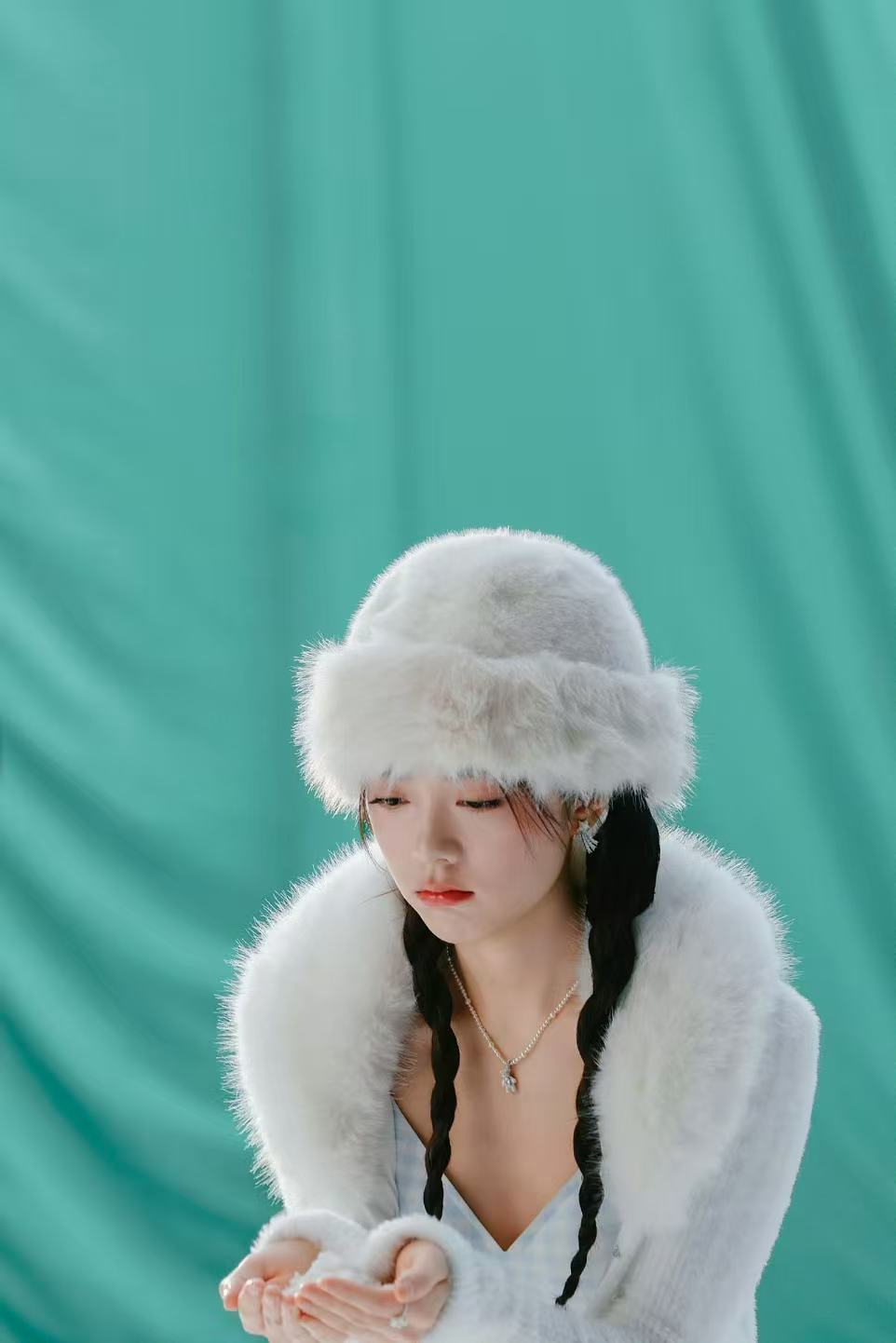 毛茸茸的赵今麦赵今麦冰雪公主太喜欢这个皮肤了，毛茸茸冰雪公主！ 