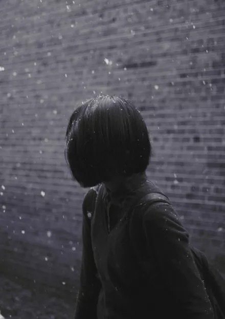 人生总会有几次“此路不通”的时候，每次转身未必潇洒，但一定要真诚。———《半山文