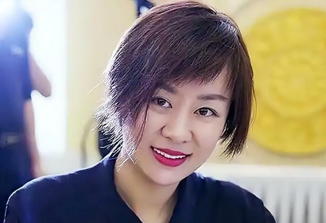 从17岁辍学打工妹到30亿身价独立董事，脱不花的逆袭人生有多传奇
 
没有显赫家