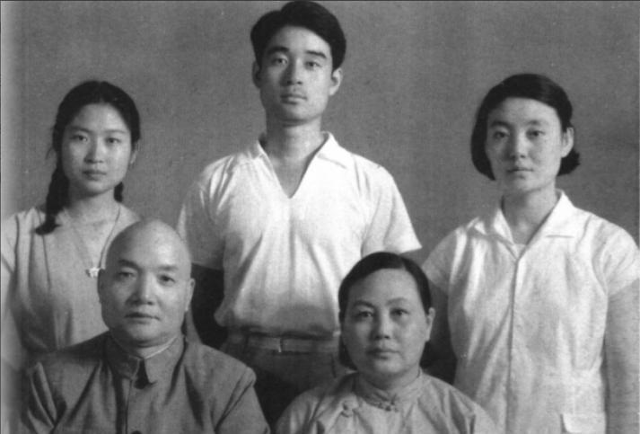 贺子珍非常认可孔令华，1959年在庐山亲口对毛主席说：你愿意我也答应，这事就同意