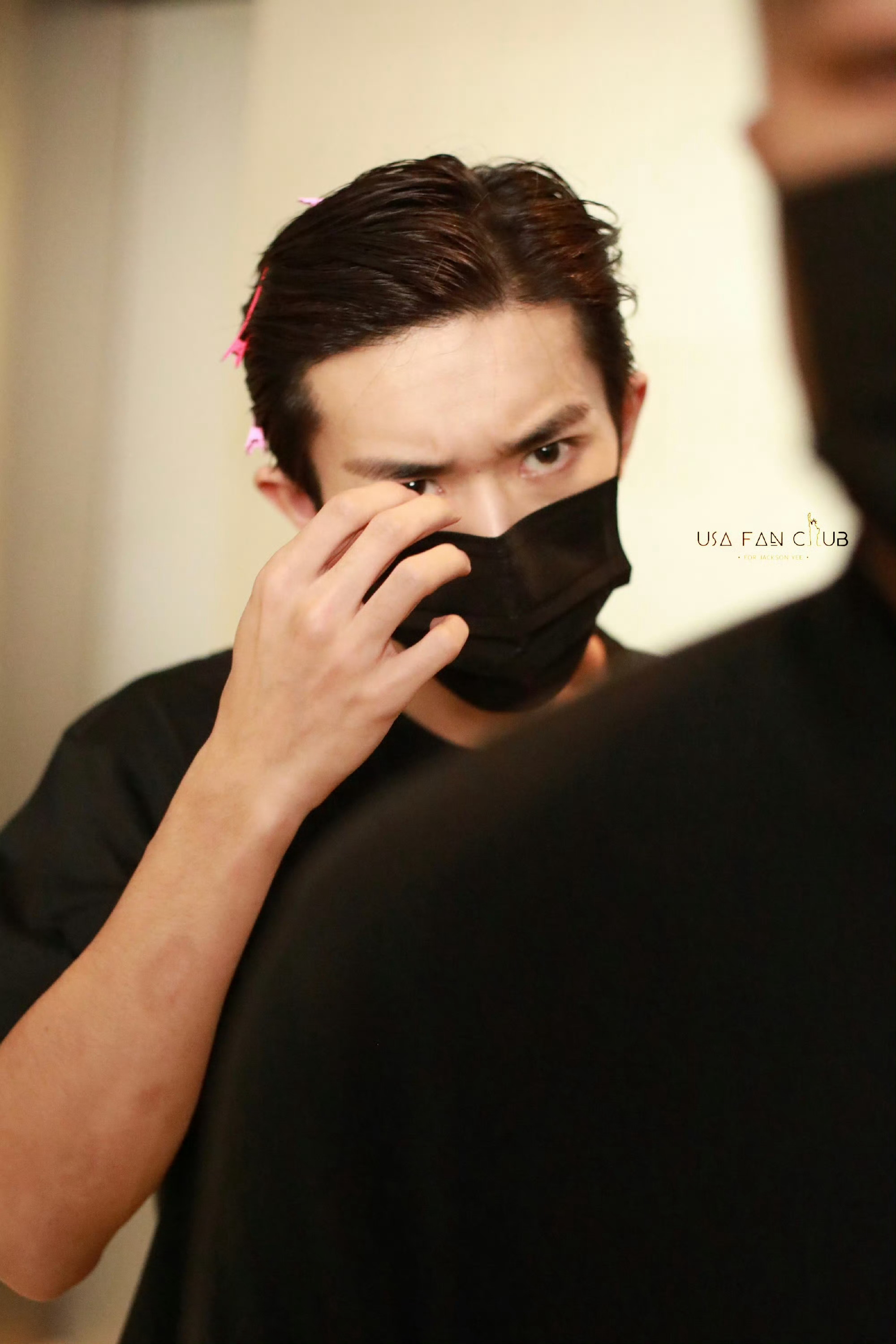 #易烊千玺粉色发夹##易烊千玺额头全露#美四啊美四 ​​​