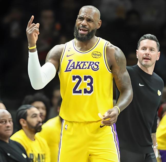 最新夺冠概率出来了，前五名没有火箭和骑士，湖人最惨！
今天NBA的数据网站更新了