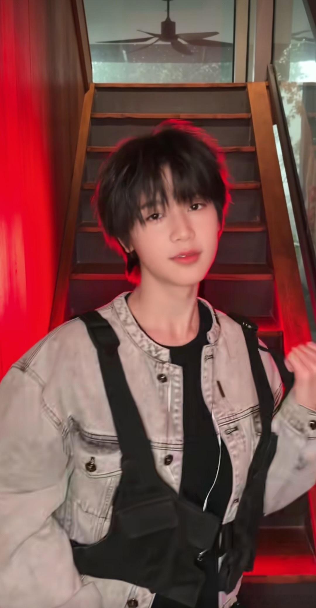 tg官俊臣张奕然魏子宸聂玮辰🫘百万cha 