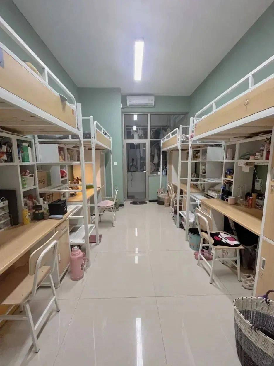 一位辅导员给新生描述了自己眼里的大学寝室关系，可能和你想象的不一样，但确实是清醒