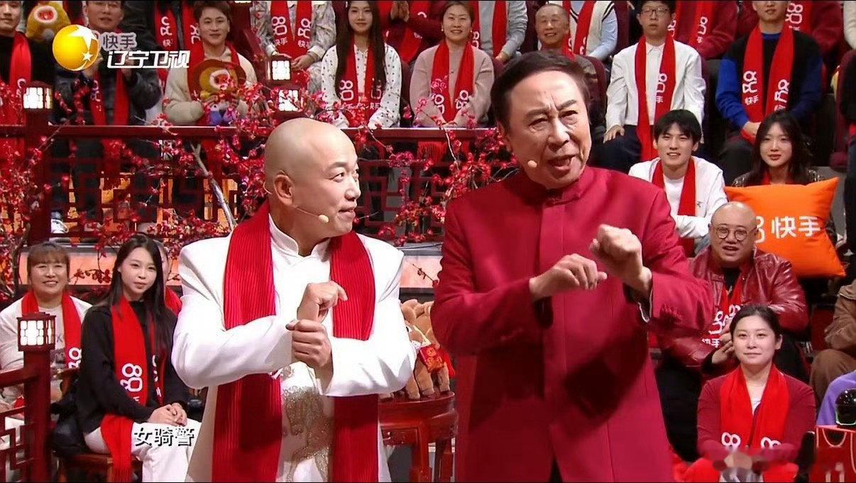 冯巩我想死你们了准时上线辽宁春晚 一句问候，万般情怀。冯巩老师在辽宁沈阳的舞台上