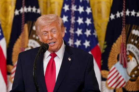 美捅了大篓子，想要中国出动军舰保障霍尔木兹海峡通行，美以制造烂摊子又想让中国擦屁