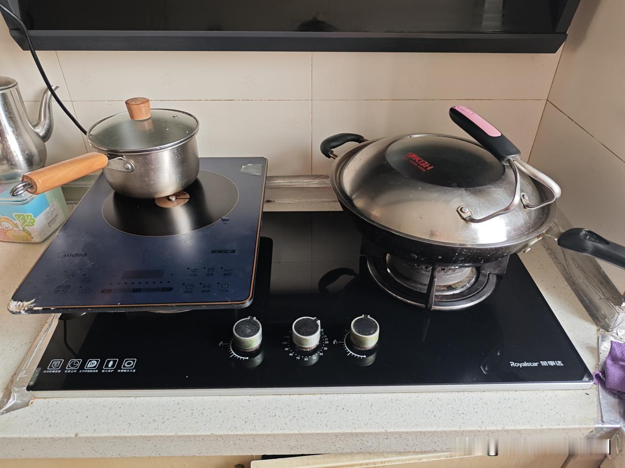 媳妇还想占便宜，问题是:你占得上吗？
        前两天物业在单元门贴上通知