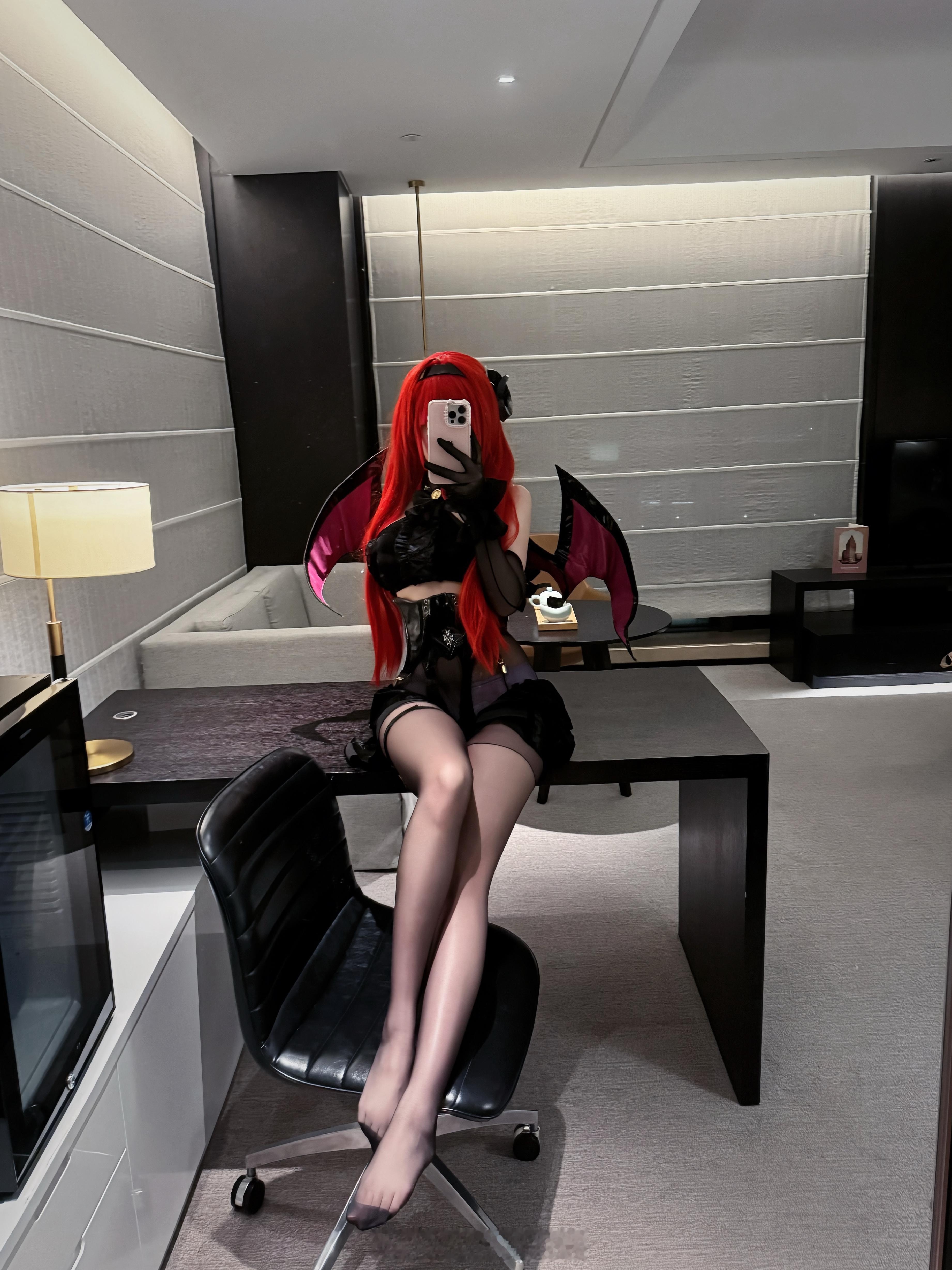 本来想周末狠狠拍照更新的 可惜遇到了大耳帽兜大量出没 