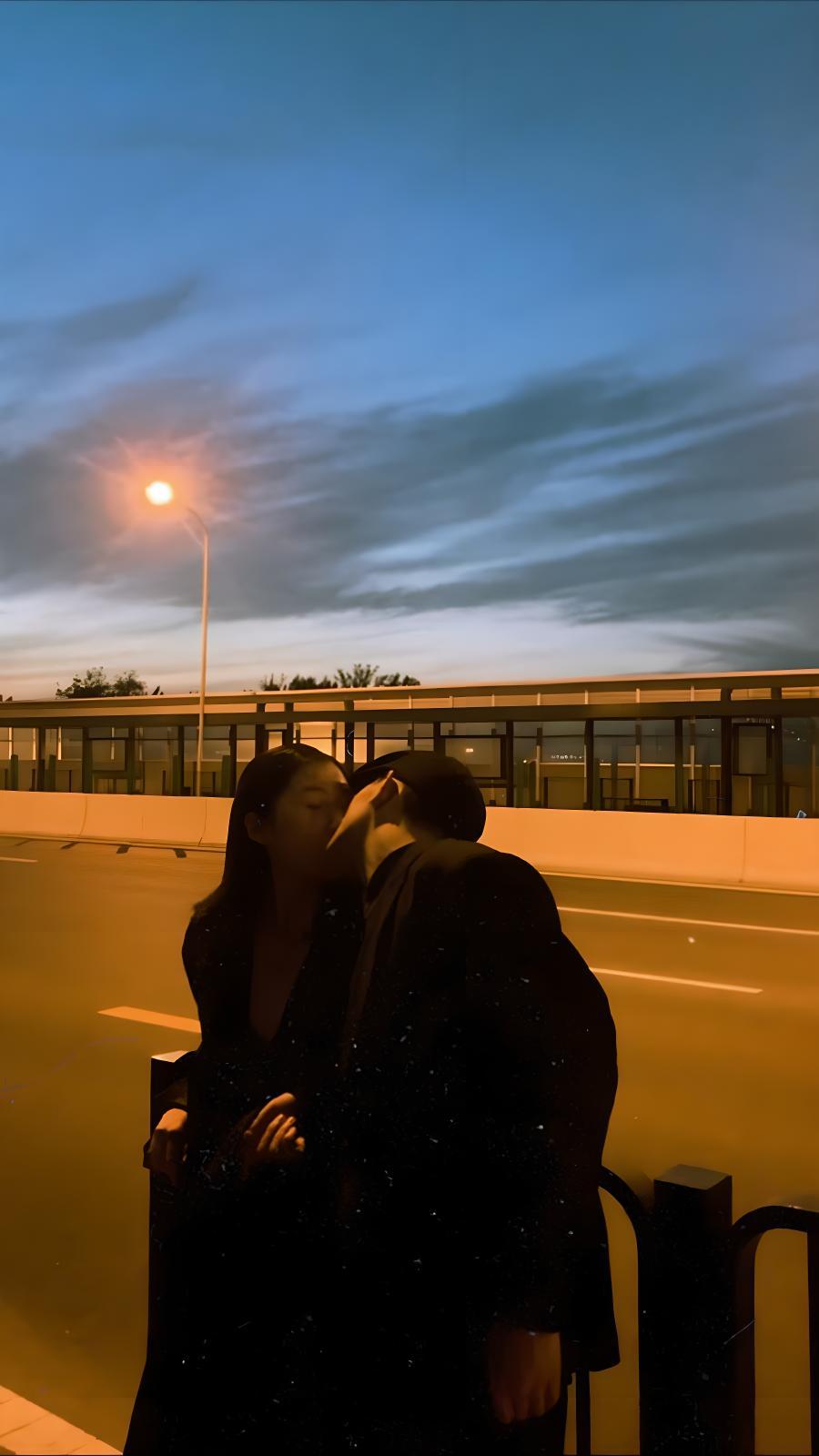 有些事情是可以一眼看穿的，如果你一直糊涂着，只会不断浪费时间：

1、跟你说话冷