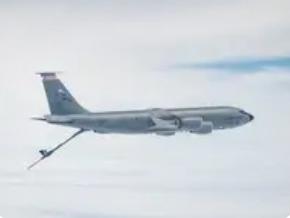 【一架美国军用加油机在伊拉克西部被抵抗组织发射的导弹击落，6名机组人员全部遇难】