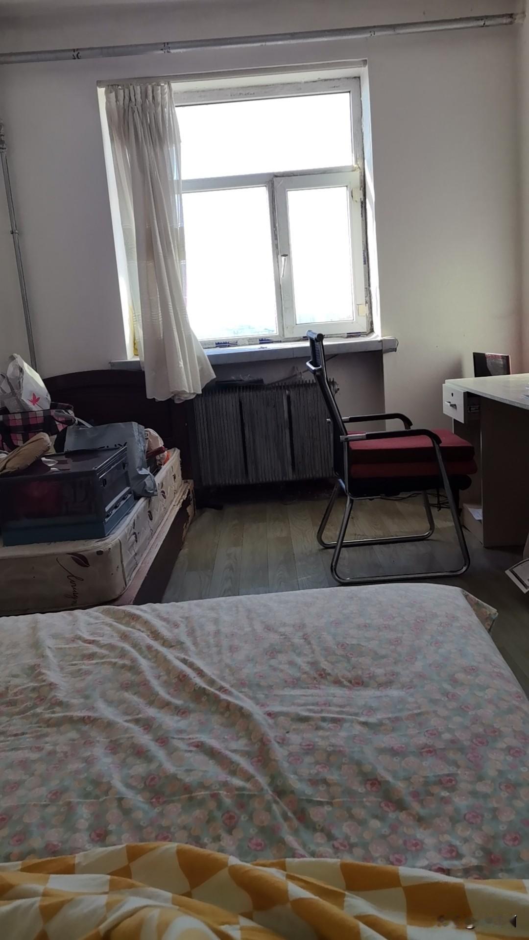你知道你租住的房子，之前发生过什么吗，刚才邻居告诉我，我曾经租住的陪读房，前男租