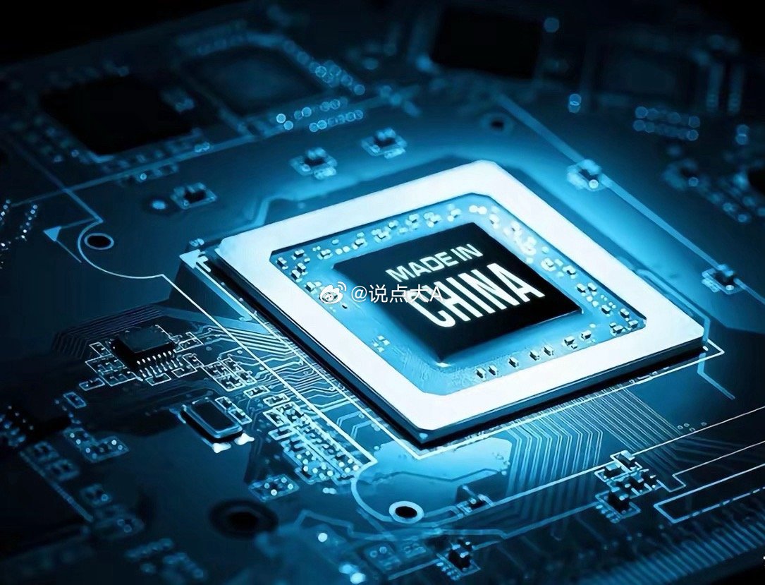 存储芯片，还是存储芯片！当前全球存储芯片市场，尤其是HBM（高带宽内存）领域，因