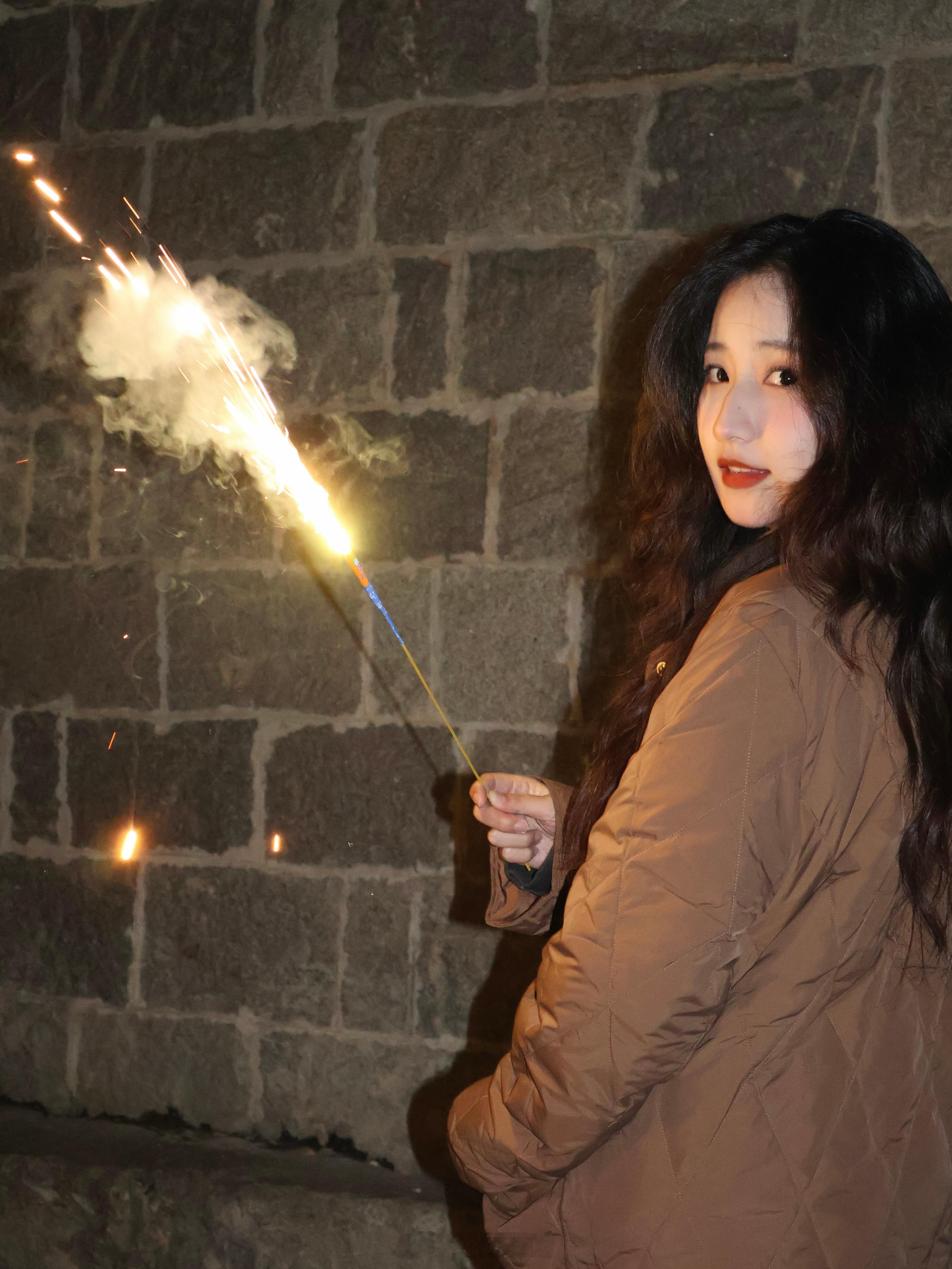 巳巳如意，新年快乐🎆  