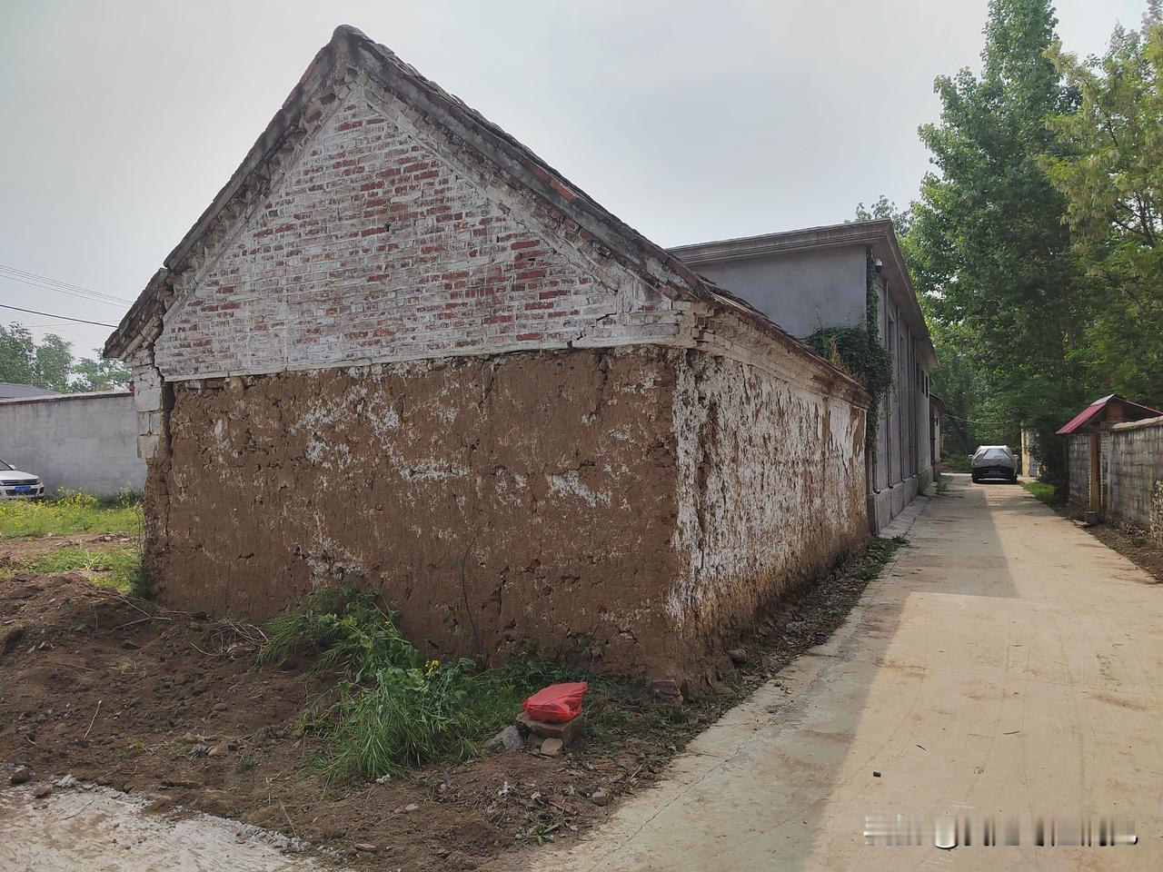 打卡更鸡岭｜“更鸡岭”位于枣庄市峄城区底阁镇，与兰陵县一河之隔，是峄城区“名字最